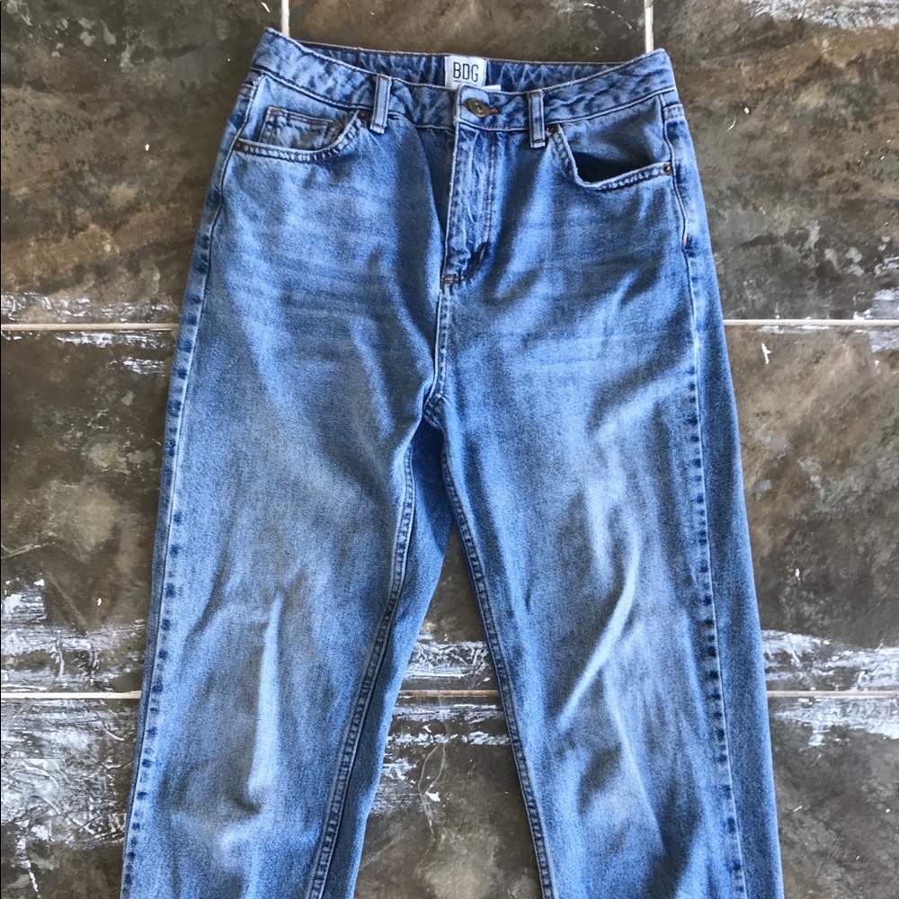 BDG MOM JEANS